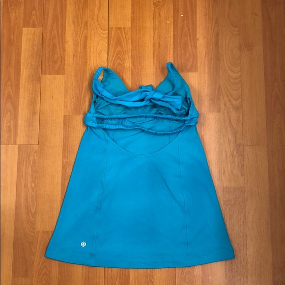 Lululemon “Dignity” halter. Teal! 6! EUC! - Picture 2 of 5